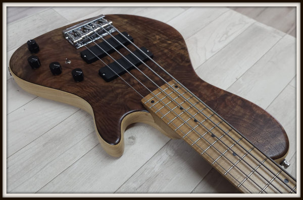 Preview: Sadowsky Custom Shop Single Cut 24-5 Walnut, Natural Transparent Satin, 2nd Hand